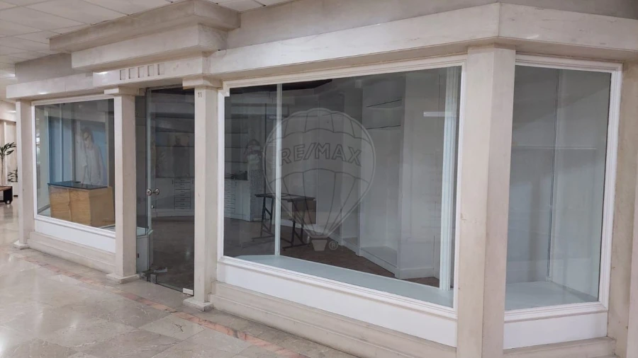 Loja para Venda em Areeiro Foto 1