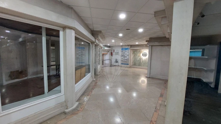 Loja para Venda em Areeiro Foto 11