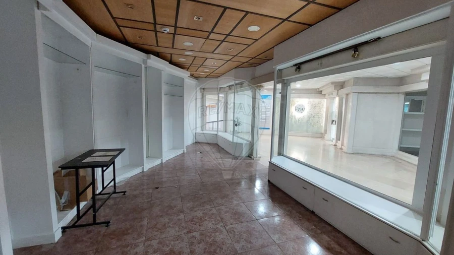 Loja para Venda em Areeiro Foto 2