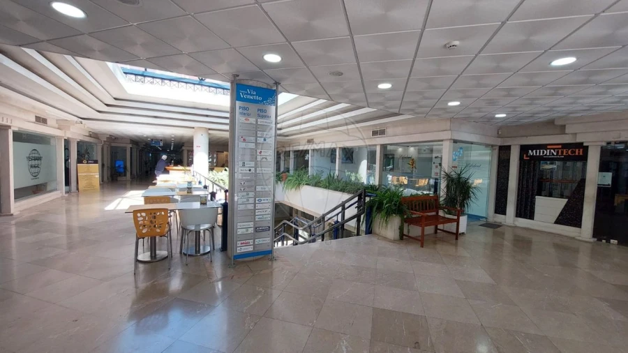 Loja para Venda em Areeiro Foto 7