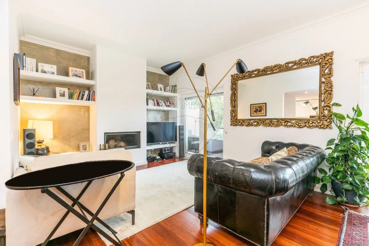 Moradia T5 para Venda em Santa Maria e São Miguel, São Martinho, São Pedro Penaferrim Foto 9