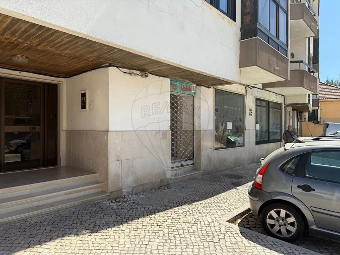 Loja para Venda em Vila Franca de Xira Foto 2