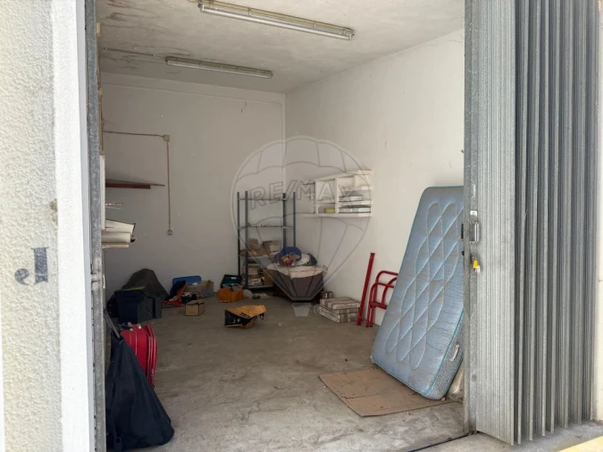 Garagem para Venda em Vila Franca de Xira Foto 6