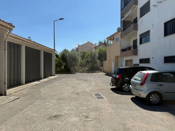 Garagem para Venda em Vila Franca de Xira Foto 2