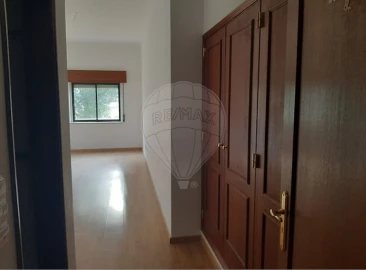 Apartamento T3 para Venda em Marvila, Ribeira Santarém, São Salvador, São Nicolau