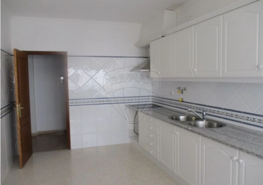 Apartamento T2 para Venda em Marvila, Ribeira Santarém, São Salvador, São Nicolau Foto 5