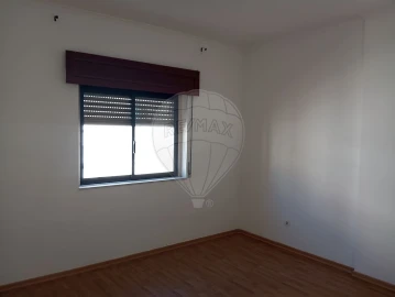 Apartamento T2 para Venda em Marvila, Ribeira Santarém, São Salvador, São Nicolau