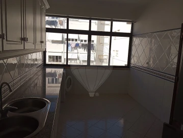 Apartamento T2 para Venda em Marvila, Ribeira Santarém, São Salvador, São Nicolau