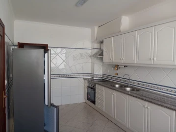 Apartamento T2 para Venda em Marvila, Ribeira Santarém, São Salvador, São Nicolau