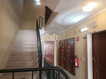 Apartamento T2 para Venda em Marvila, Ribeira Santarém, São Salvador, São Nicolau