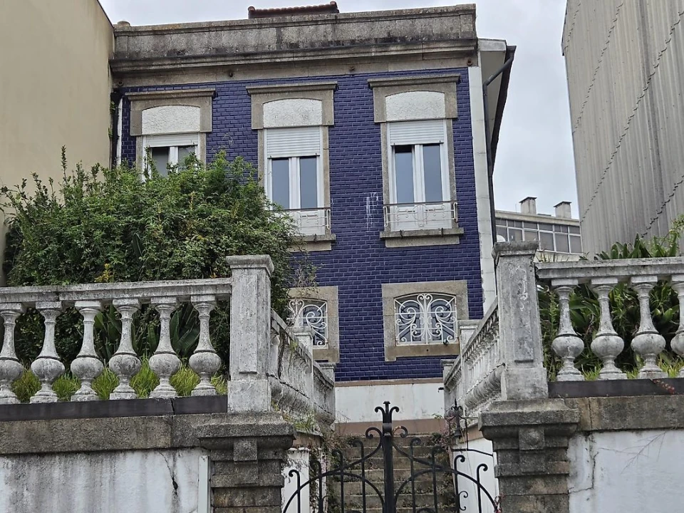 Moradia T4 para Venda em Campanhã Foto 1