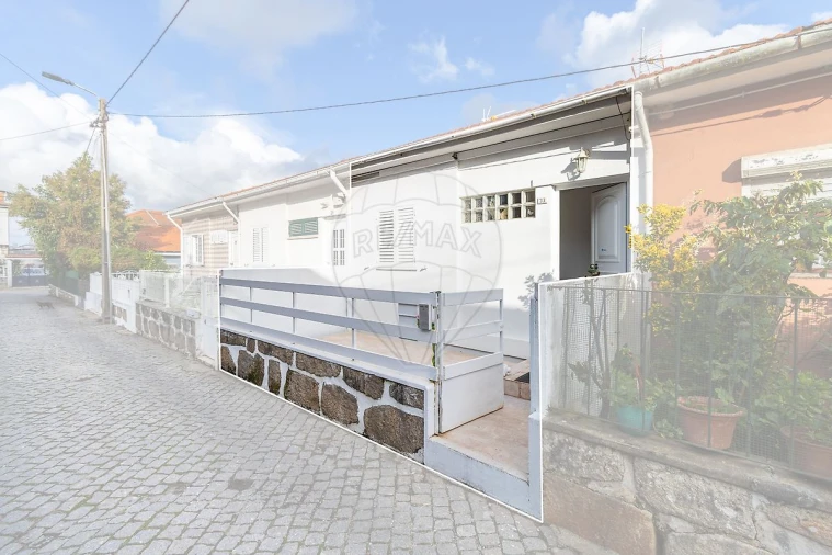 Moradia T2 para Venda em Mafamude e Vilar do Paraíso Foto 3