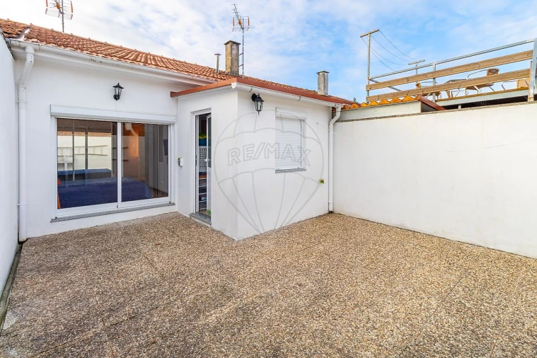 Moradia T2 para Venda em Mafamude e Vilar do Paraíso Foto 20