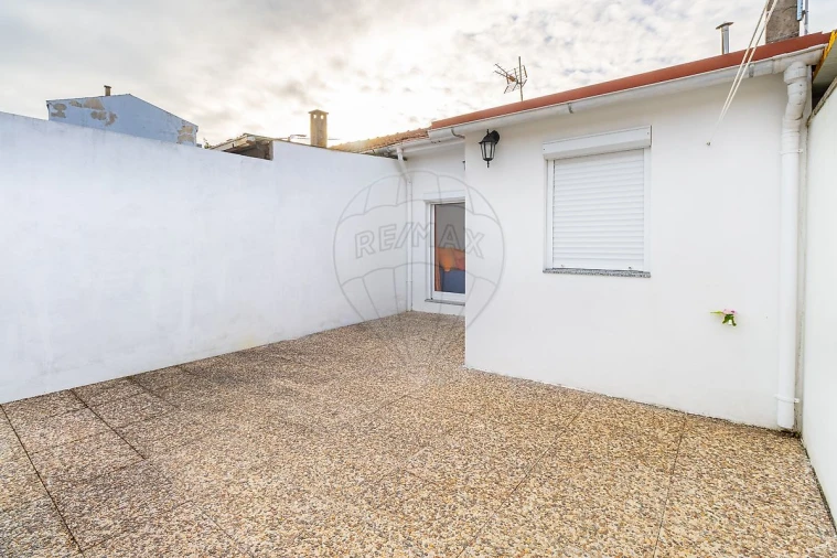 Moradia T2 para Venda em Mafamude e Vilar do Paraíso Foto 21