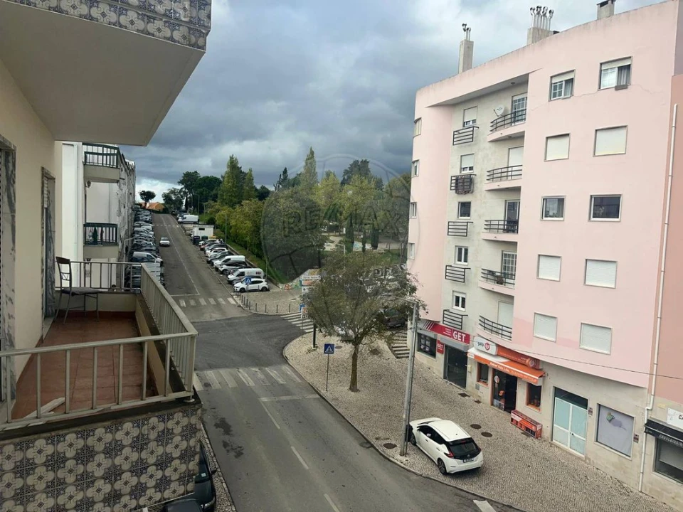 Apartamento T2 para Venda em Sobral de Monte Agraço Foto 26