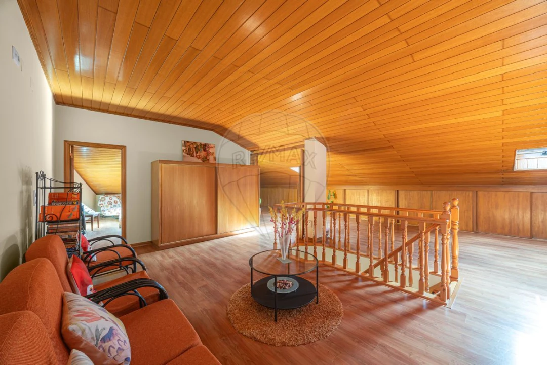 Apartamento T4 para Venda em Santa Maria, São Pedro e Matacães Foto 15