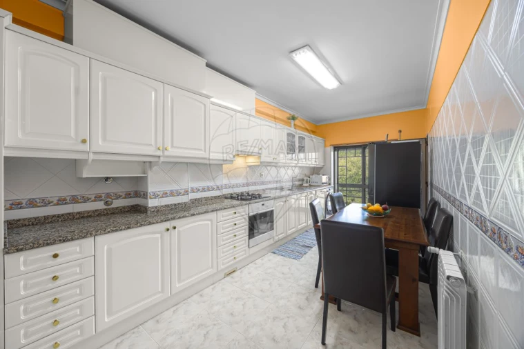 Apartamento T4 para Venda em Santa Maria, São Pedro e Matacães Foto 6