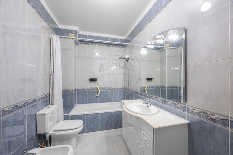 Apartamento T4 para Venda em Santa Maria, São Pedro e Matacães Foto 13