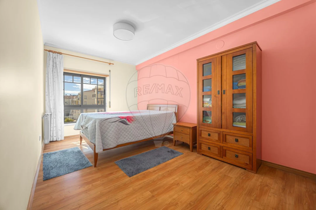 Apartamento T4 para Venda em Santa Maria, São Pedro e Matacães Foto 9