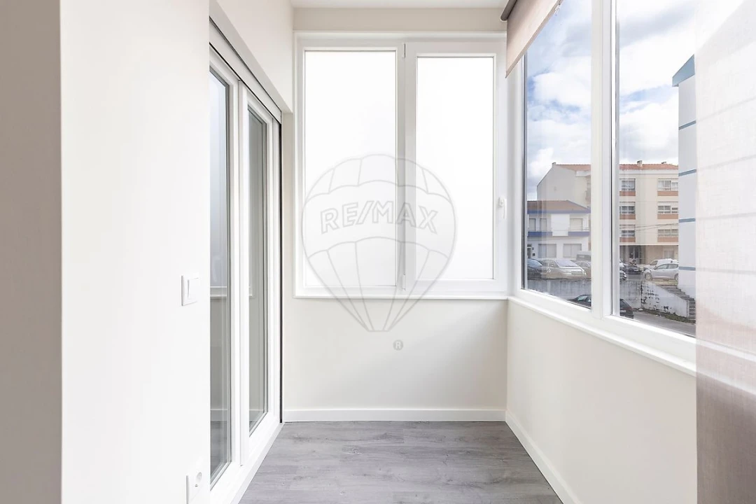 Apartamento T3 para Venda em Lourinhã e Atalaia Foto 10