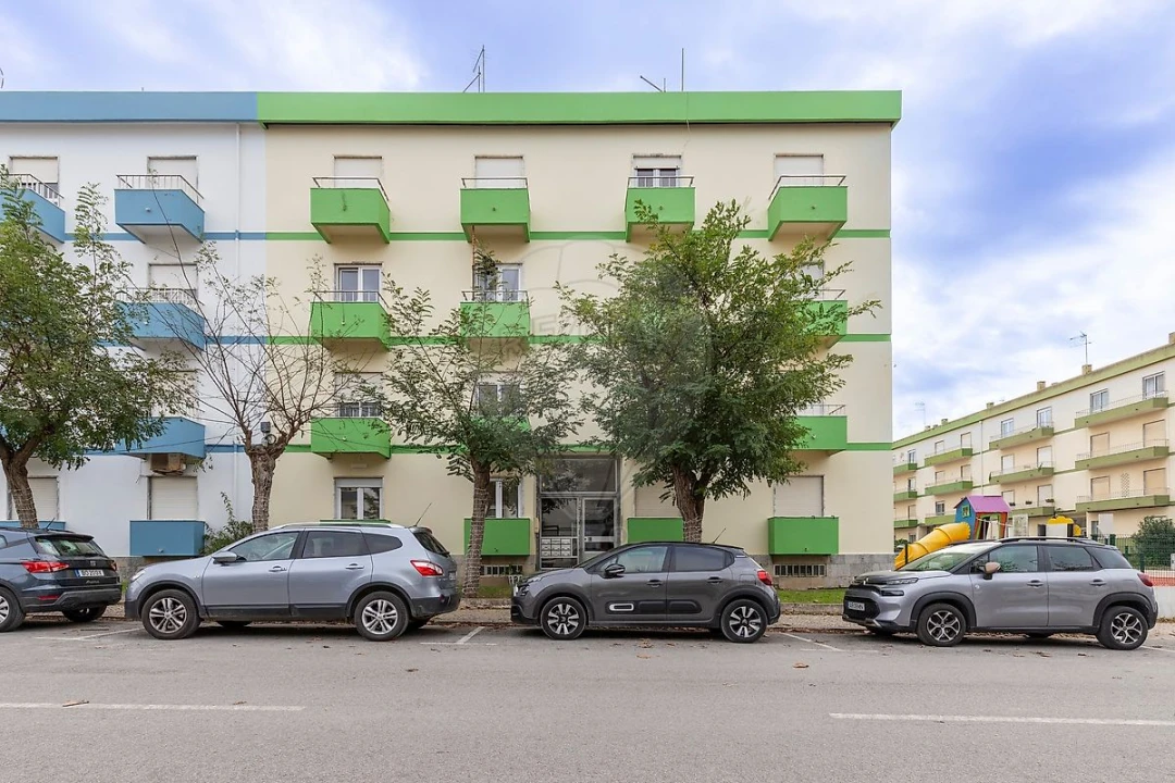 Apartamento T3 para Venda em Lourinhã e Atalaia Foto 2