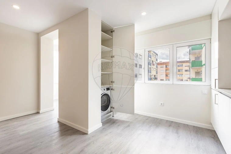 Apartamento T3 para Venda em Lourinhã e Atalaia Foto 8