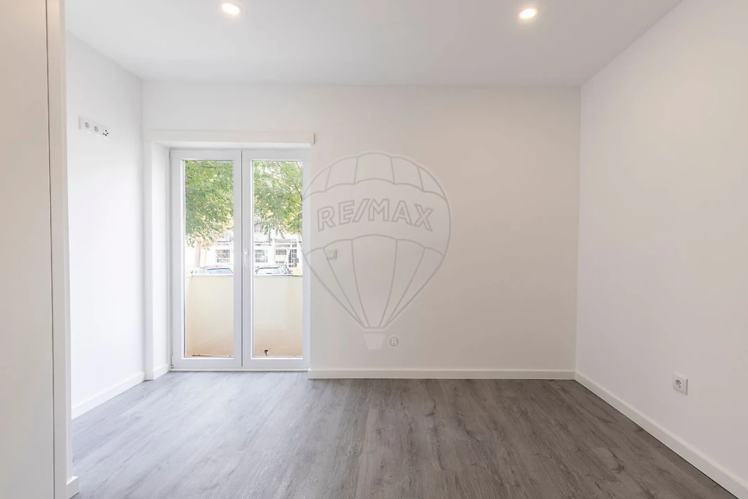 Apartamento T3 para Venda em Lourinhã e Atalaia Foto 12