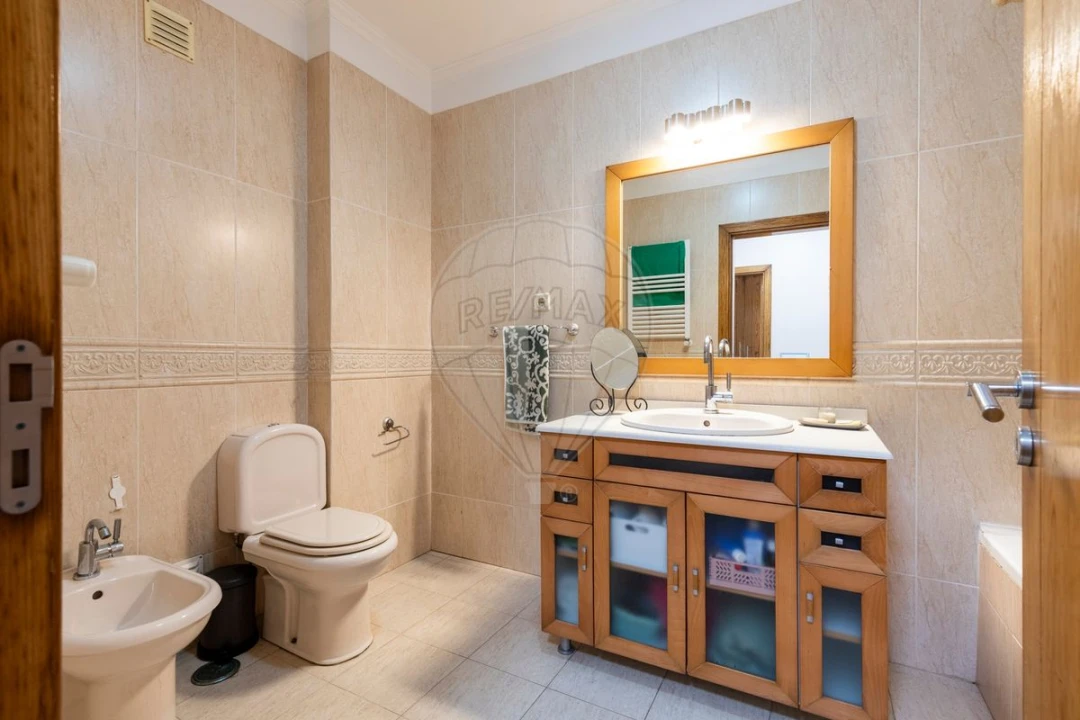 Apartamento T2 para Venda em Sapataria Foto 14