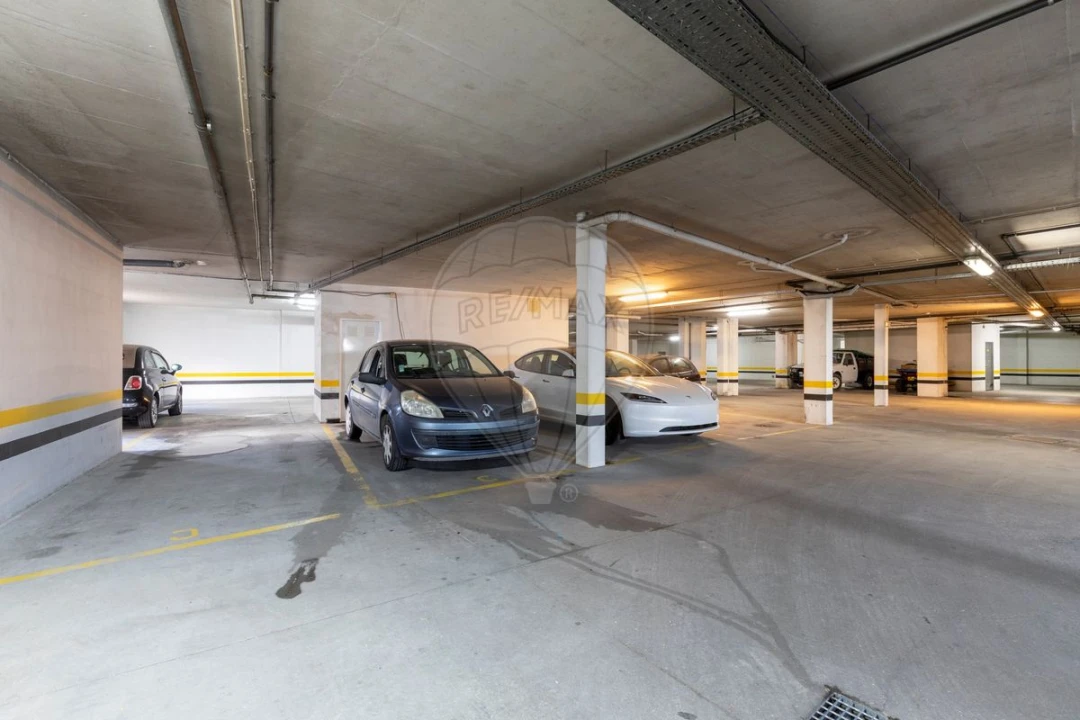 Apartamento T2 para Venda em Sapataria Foto 22