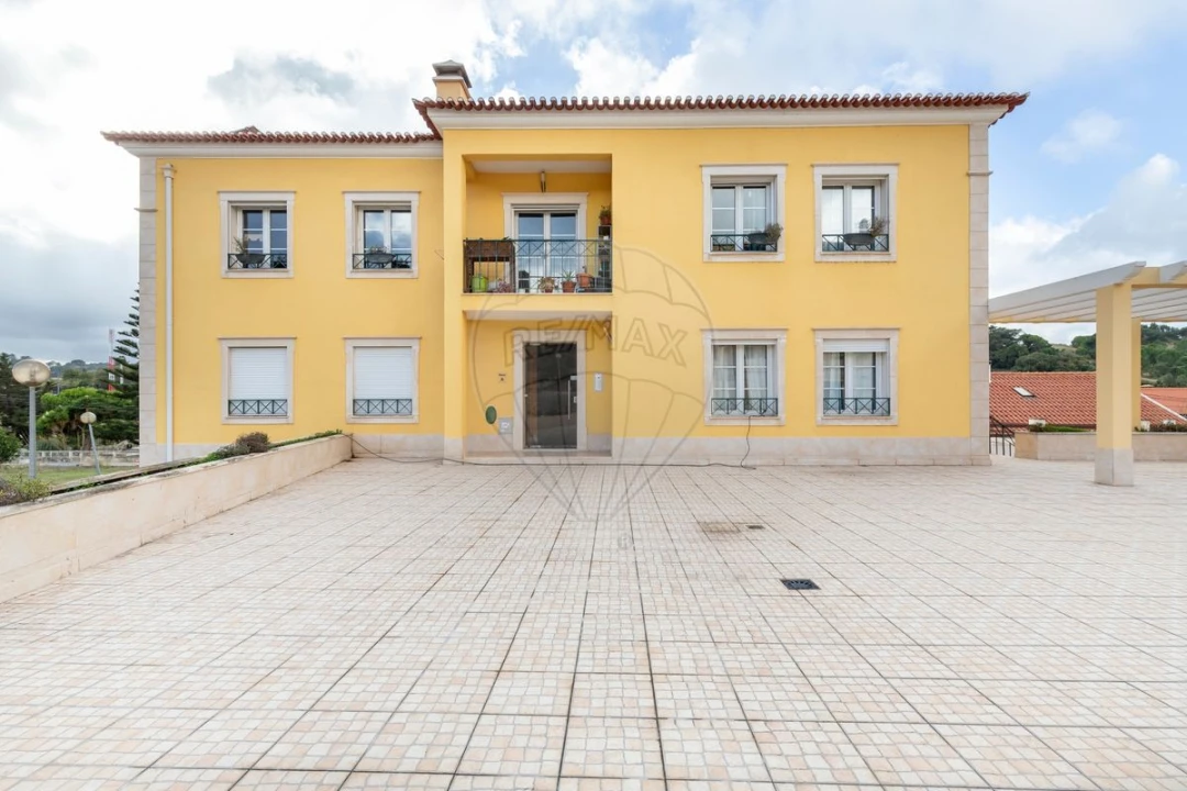 Apartamento T2 para Venda em Sapataria Foto 1