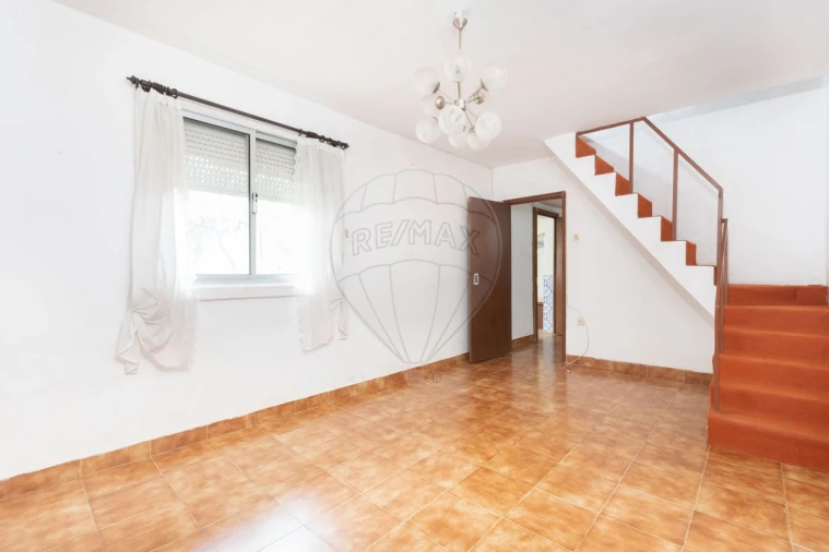 Moradia T3 para Venda em Aveiras de Baixo