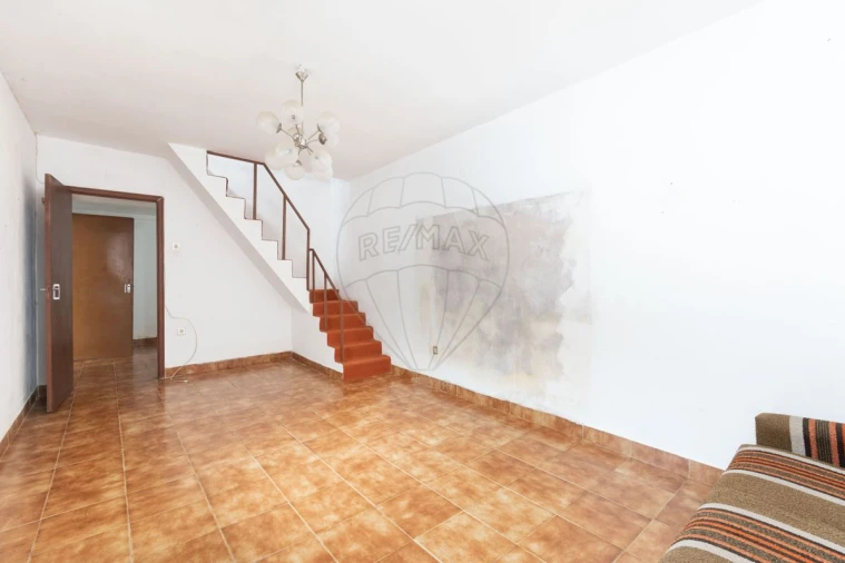 Moradia T3 para Venda em Aveiras de Baixo Foto 7