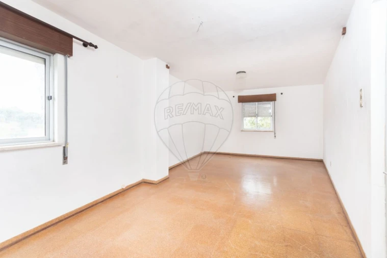 Moradia T3 para Venda em Aveiras de Baixo Foto 11