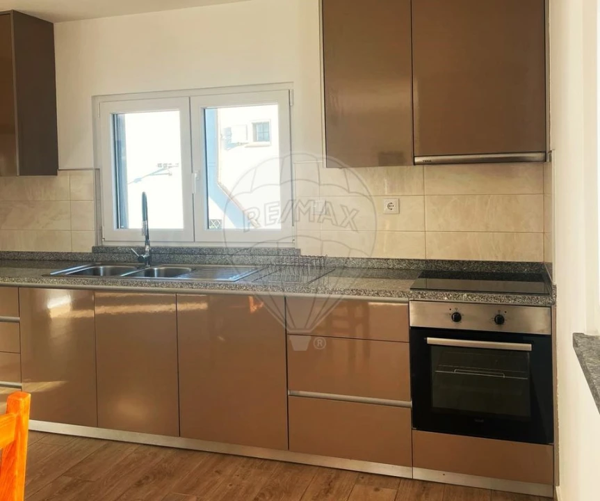 Apartamento T2 para Venda em Vila de Rei Foto 5