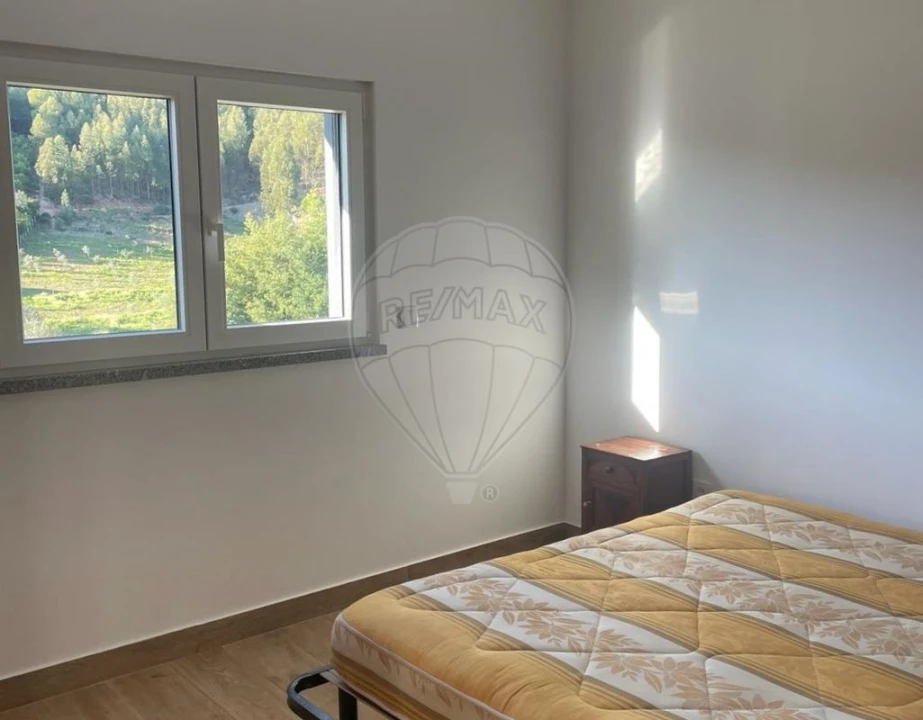 Apartamento T2 para Venda em Vila de Rei Foto 8