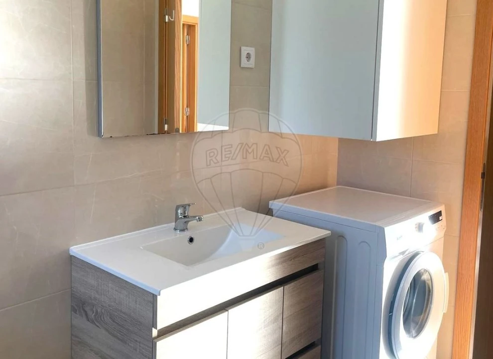 Apartamento T2 para Venda em Vila de Rei Foto 9