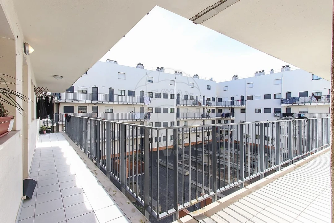 Apartamento T2 para Venda em Santa Clara Foto 21