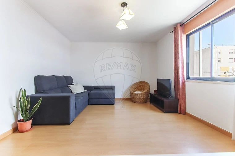 Apartamento T2 para Venda em Santa Clara Foto 2