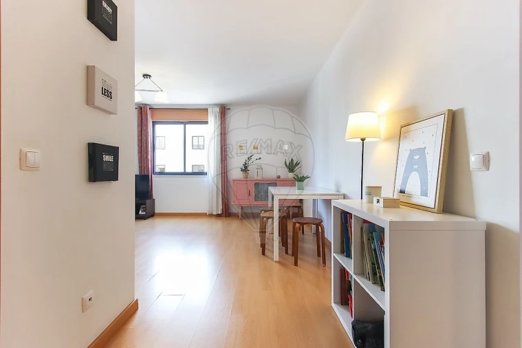 Apartamento T2 para Venda em Santa Clara Foto 6