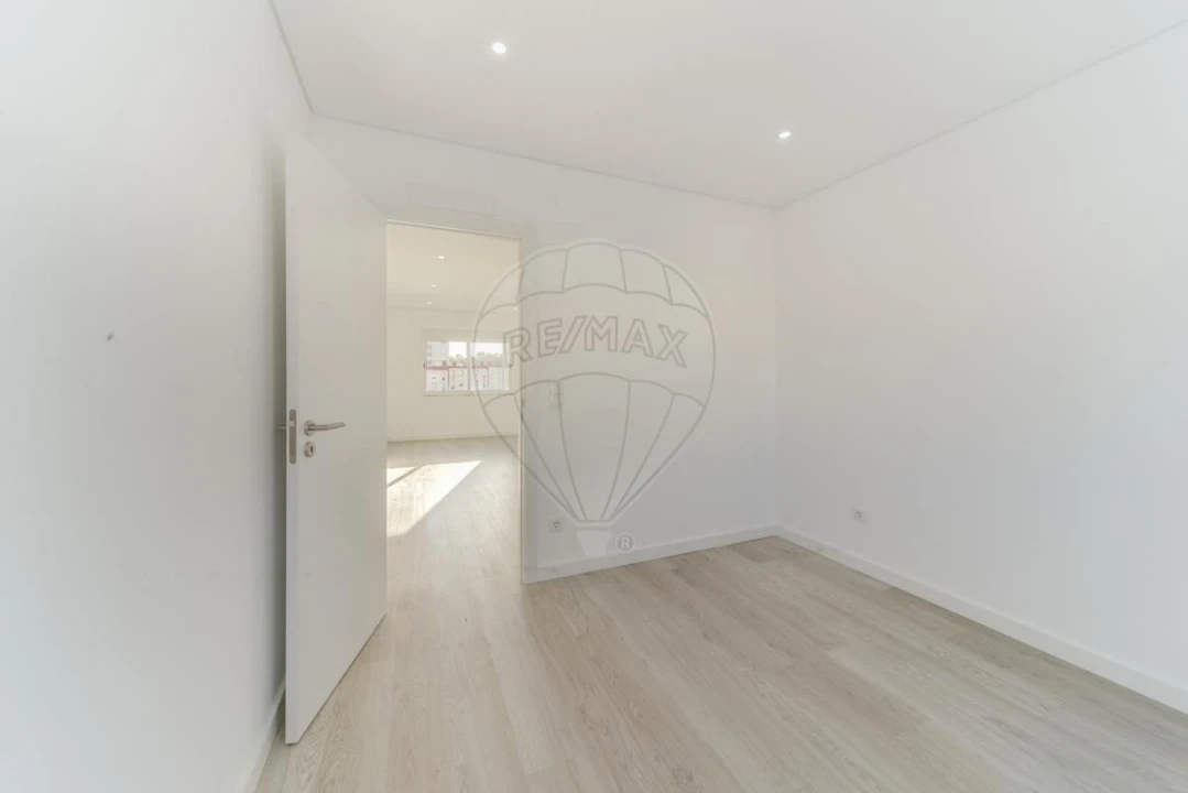 Apartamento T3 para Venda em Olivais Foto 6