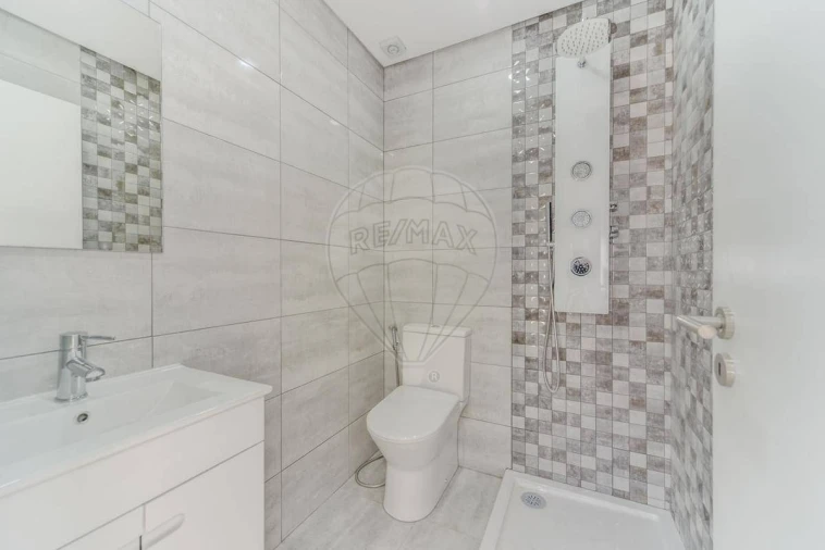 Apartamento T3 para Venda em Olivais Foto 8