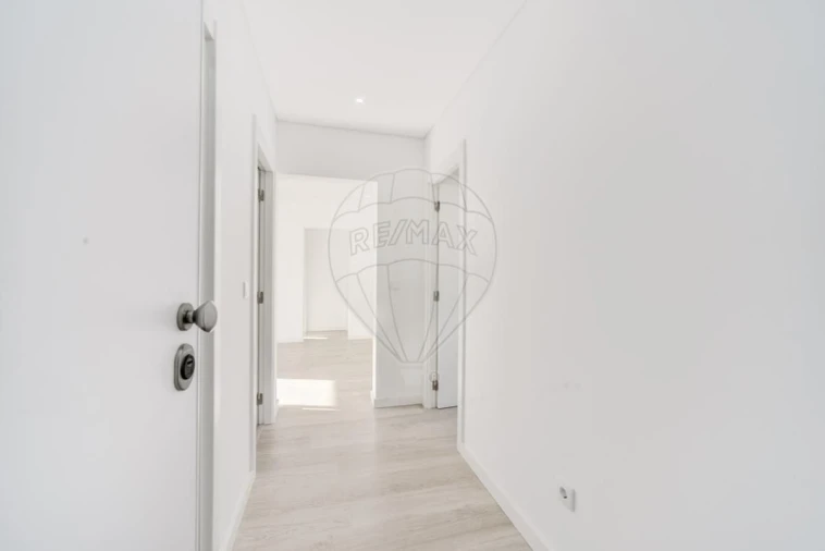 Apartamento T3 para Venda em Olivais Foto 9