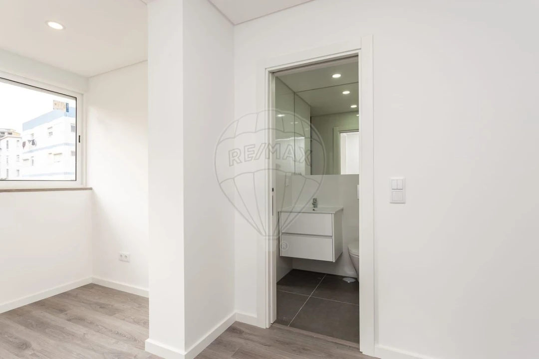 Apartamento T3 para Venda em Olivais Foto 6