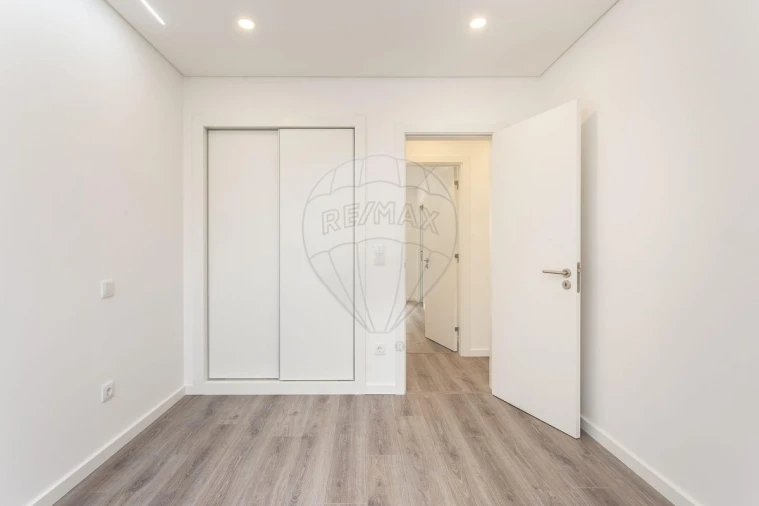 Apartamento T3 para Venda em Olivais Foto 8