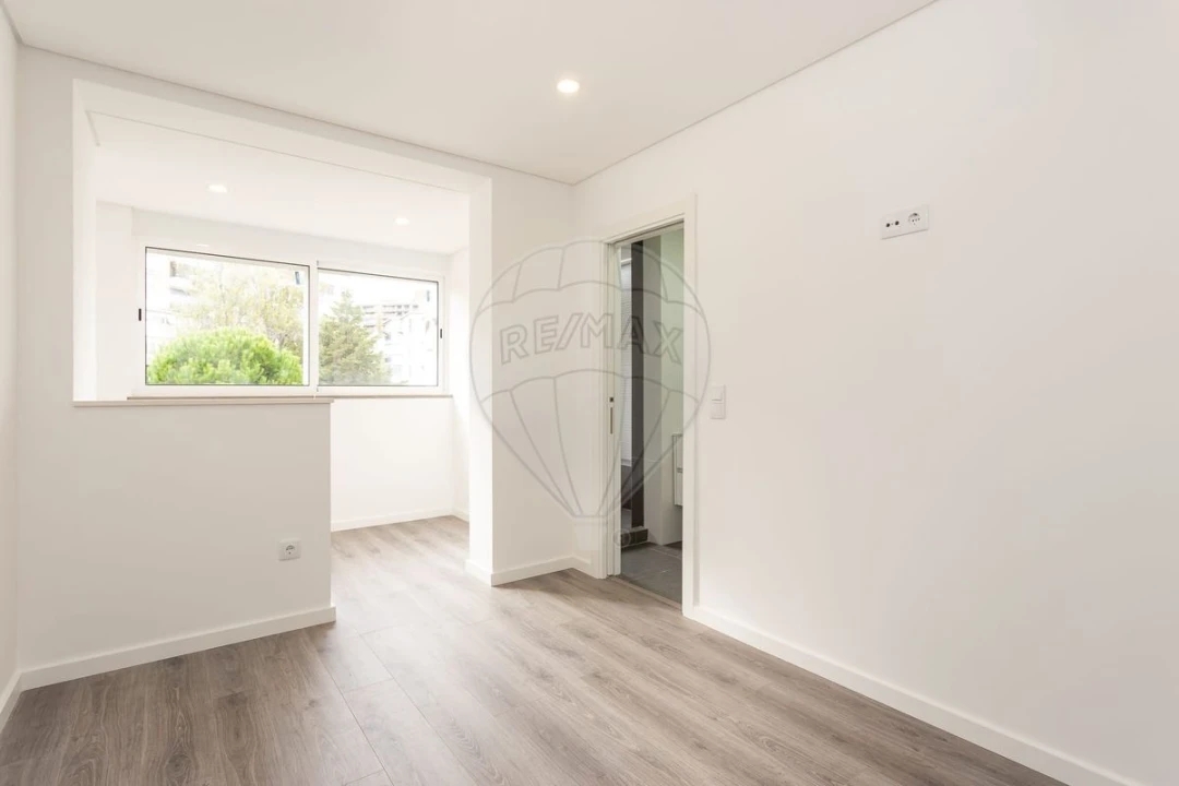 Apartamento T3 para Venda em Olivais Foto 12