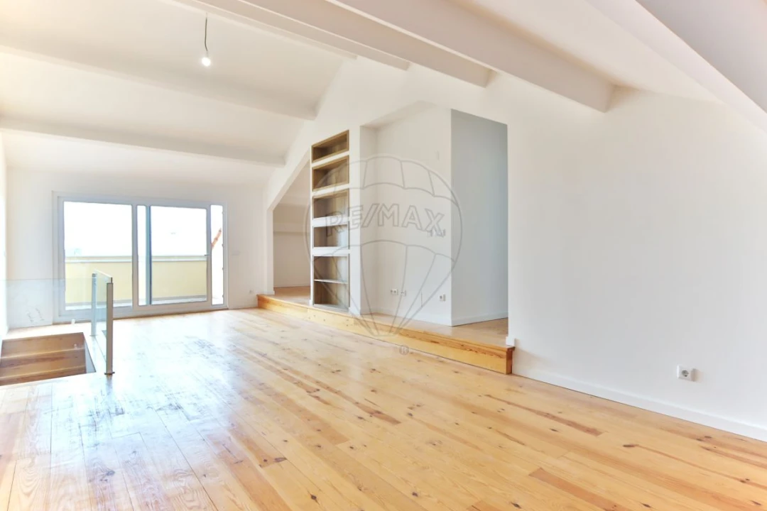 Apartamento T3 para Venda em Penha de França Foto 3