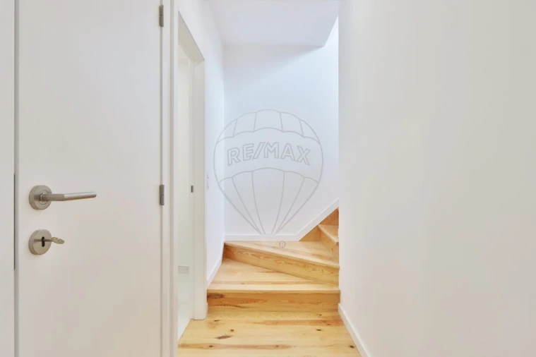 Apartamento T3 para Venda em Penha de França Foto 18