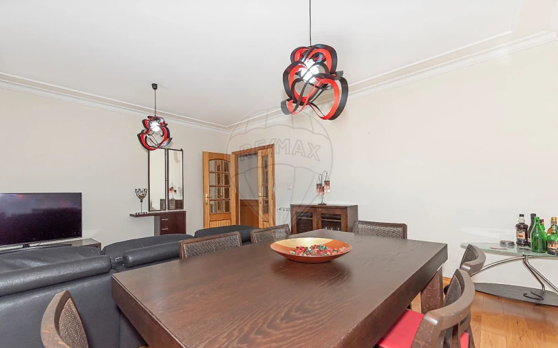 Apartamento T3 para Arrendamento em Sacavém e Prior Velho Foto 6