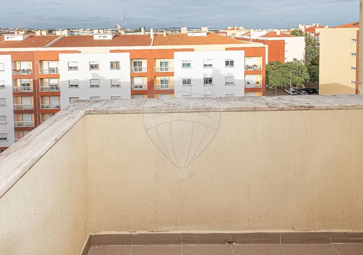 Apartamento T3 para Arrendamento em Sacavém e Prior Velho Foto 10