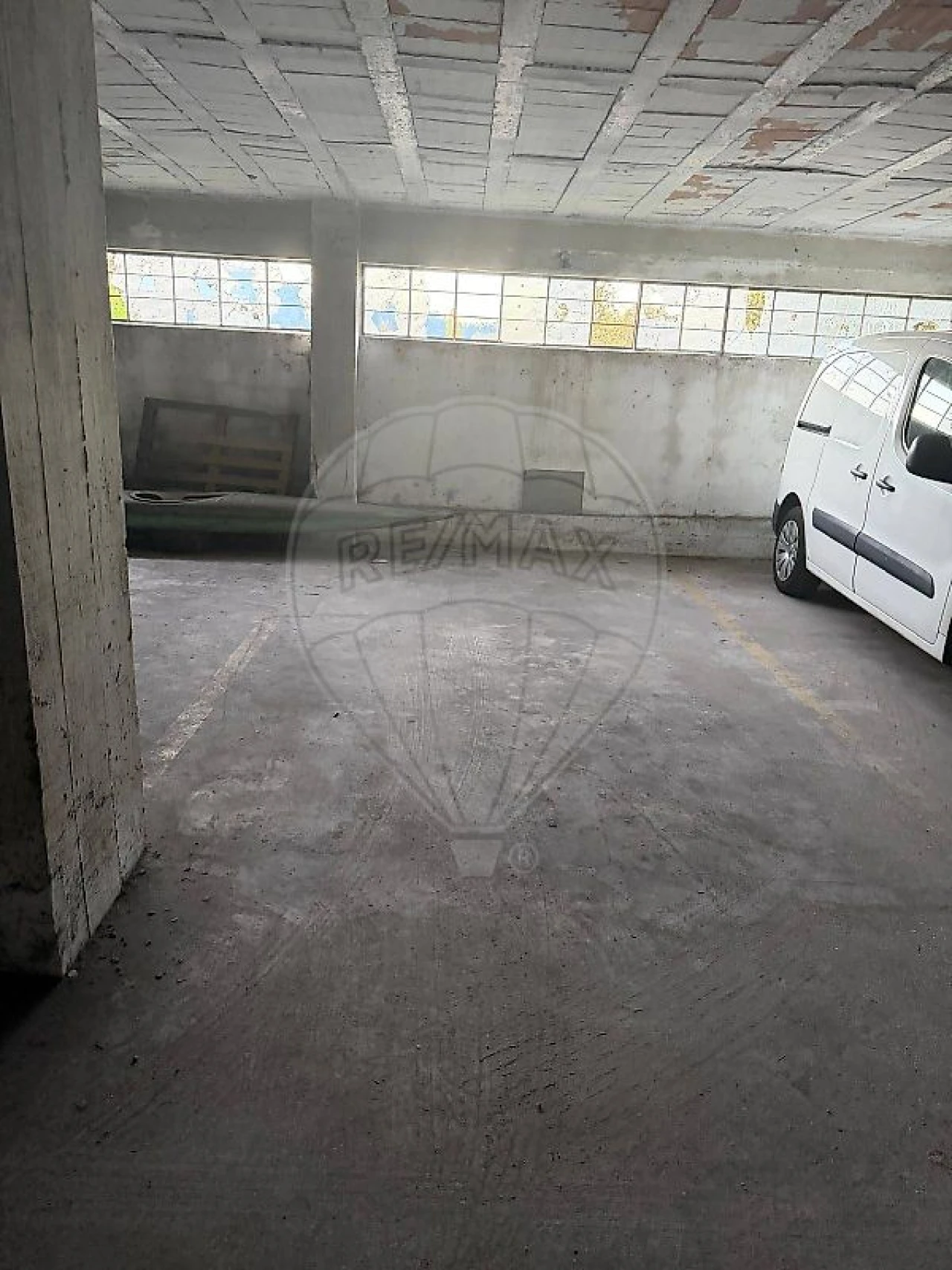 Garagem para Venda em Vila Chã, Codal e Vila Cova de Perrinho Foto 7